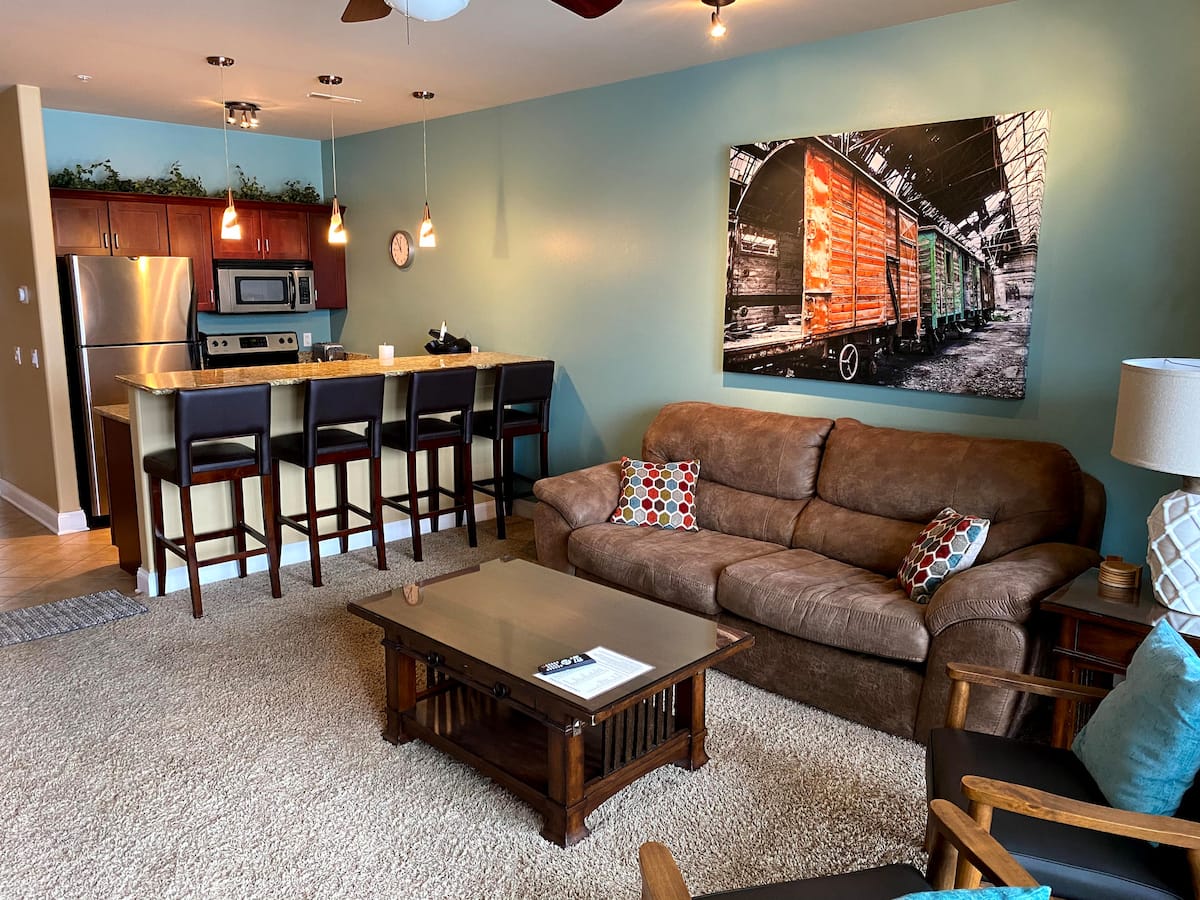 15 Best Airbnbs in Wisconsin Dells (Lake Delton, Cabins + More)