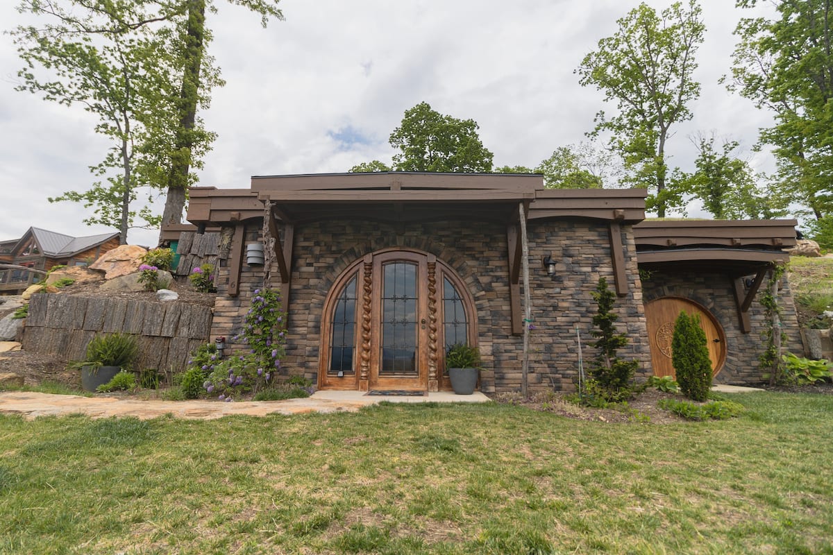 11 Incredible Hobbit House Airbnb Rentals For a Unique Getaway