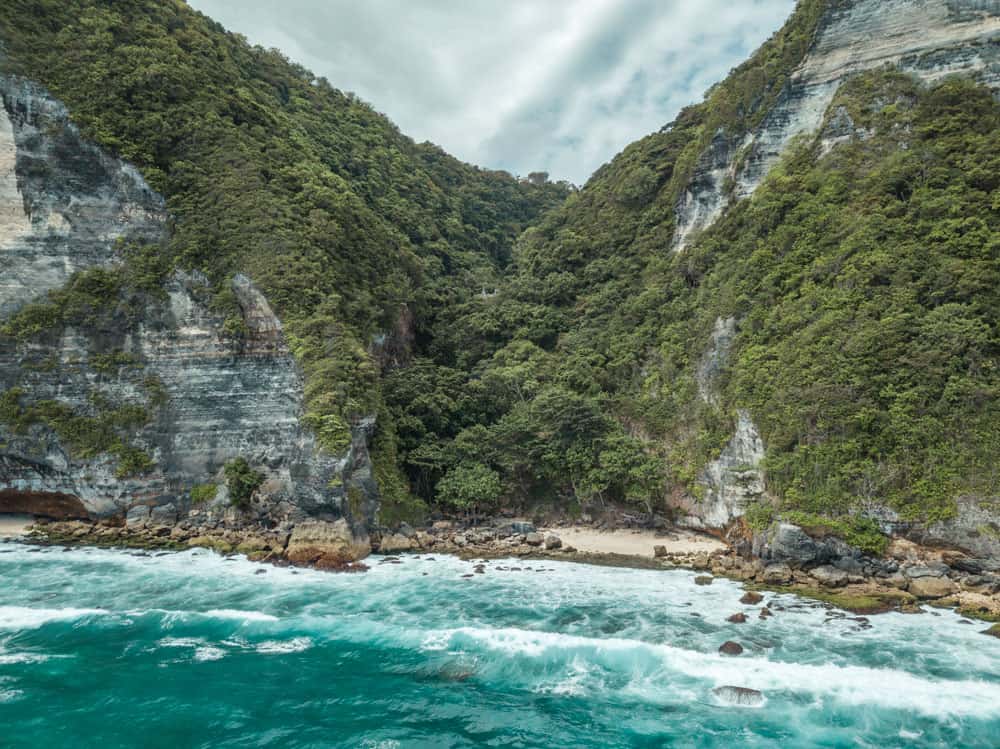TEMBELING NUSA PENIDA • Visitor's Guide (2021) Jonny Melon