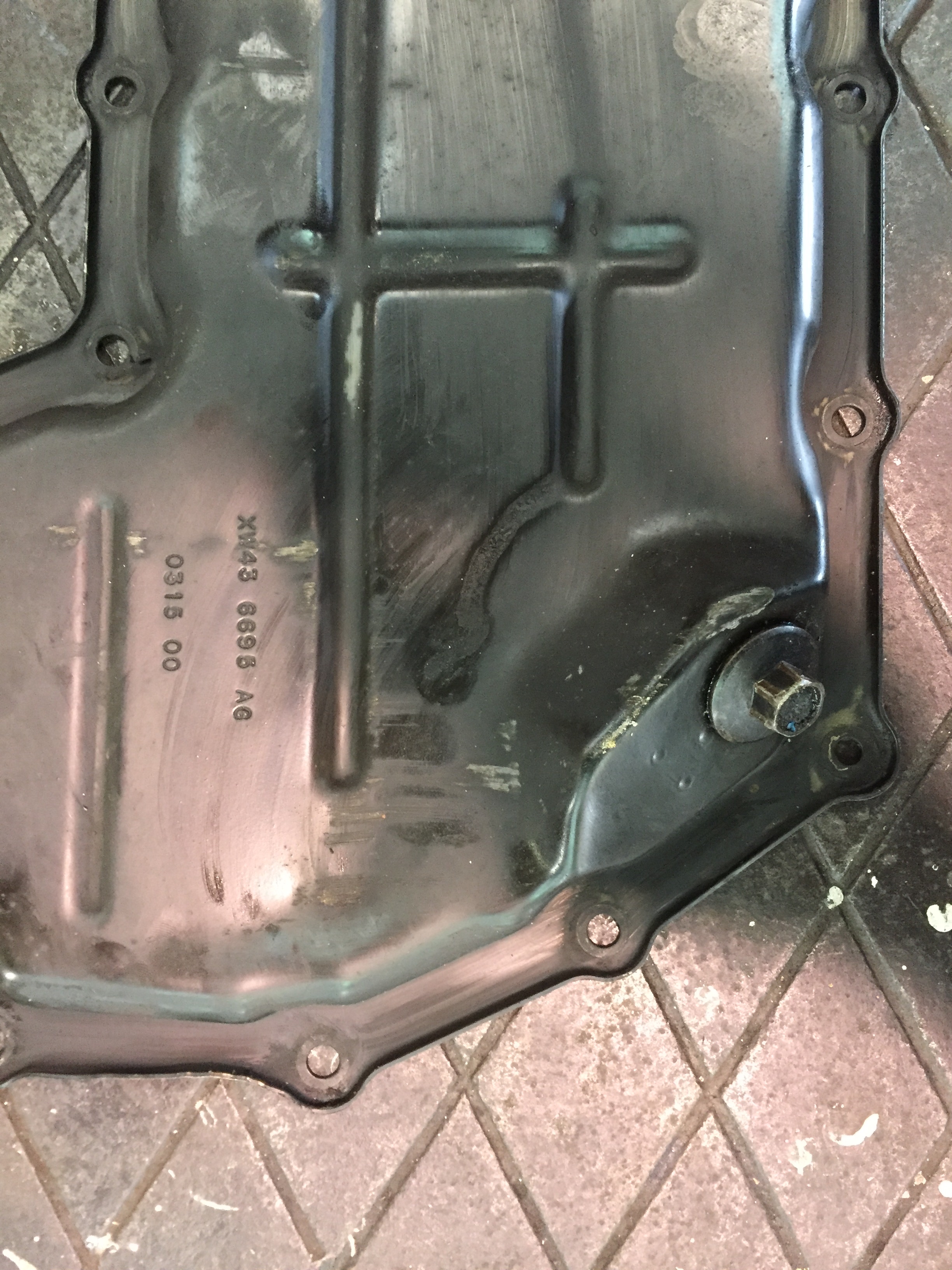 20002002 Lincoln LS oil pan