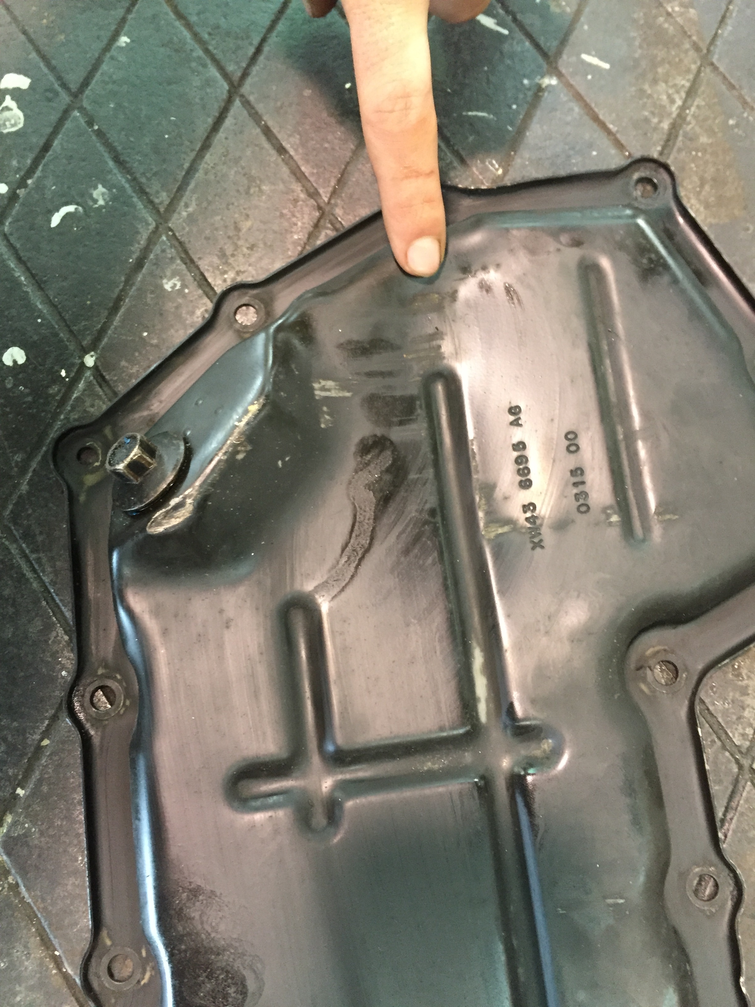 20002002 Lincoln LS oil pan