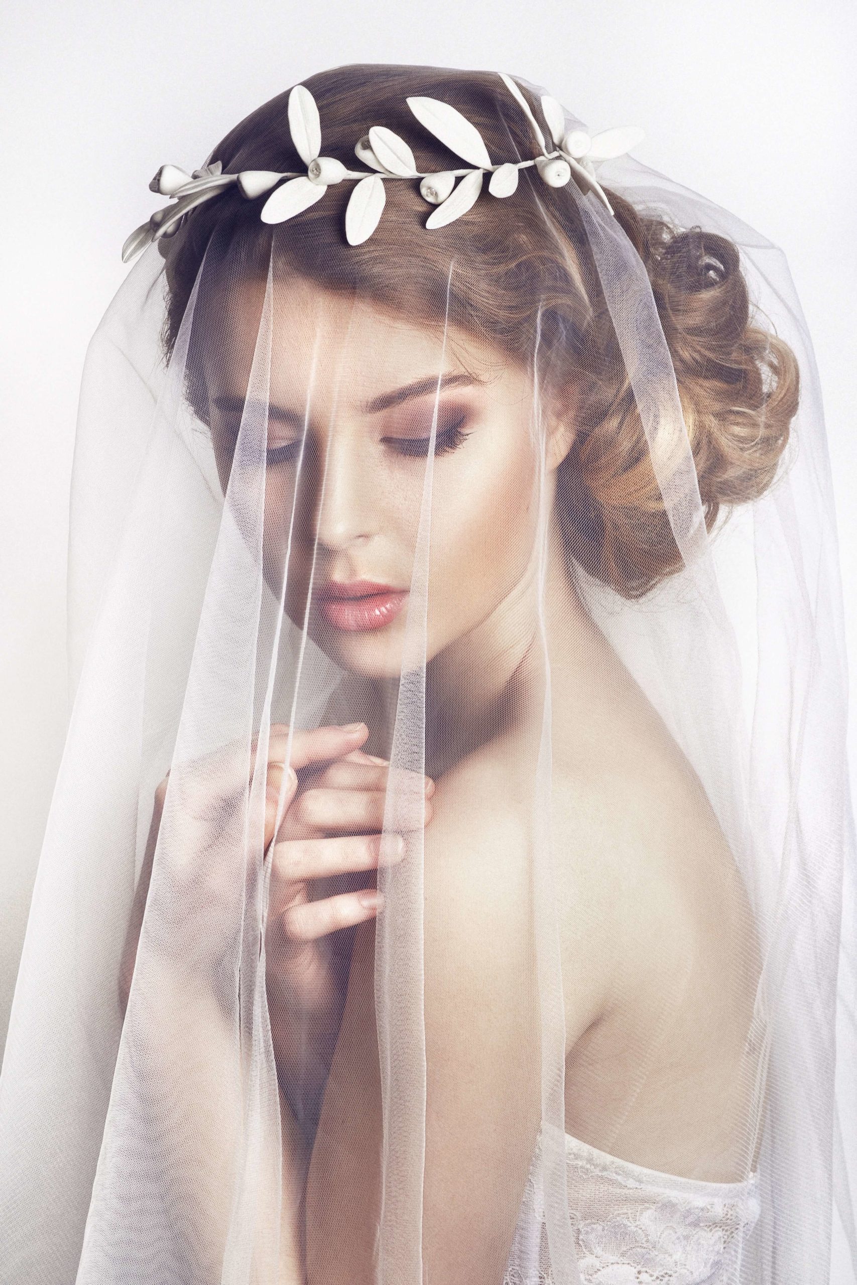 The Wedding Veil Lengths Guide Get the Right Length for Your Dress