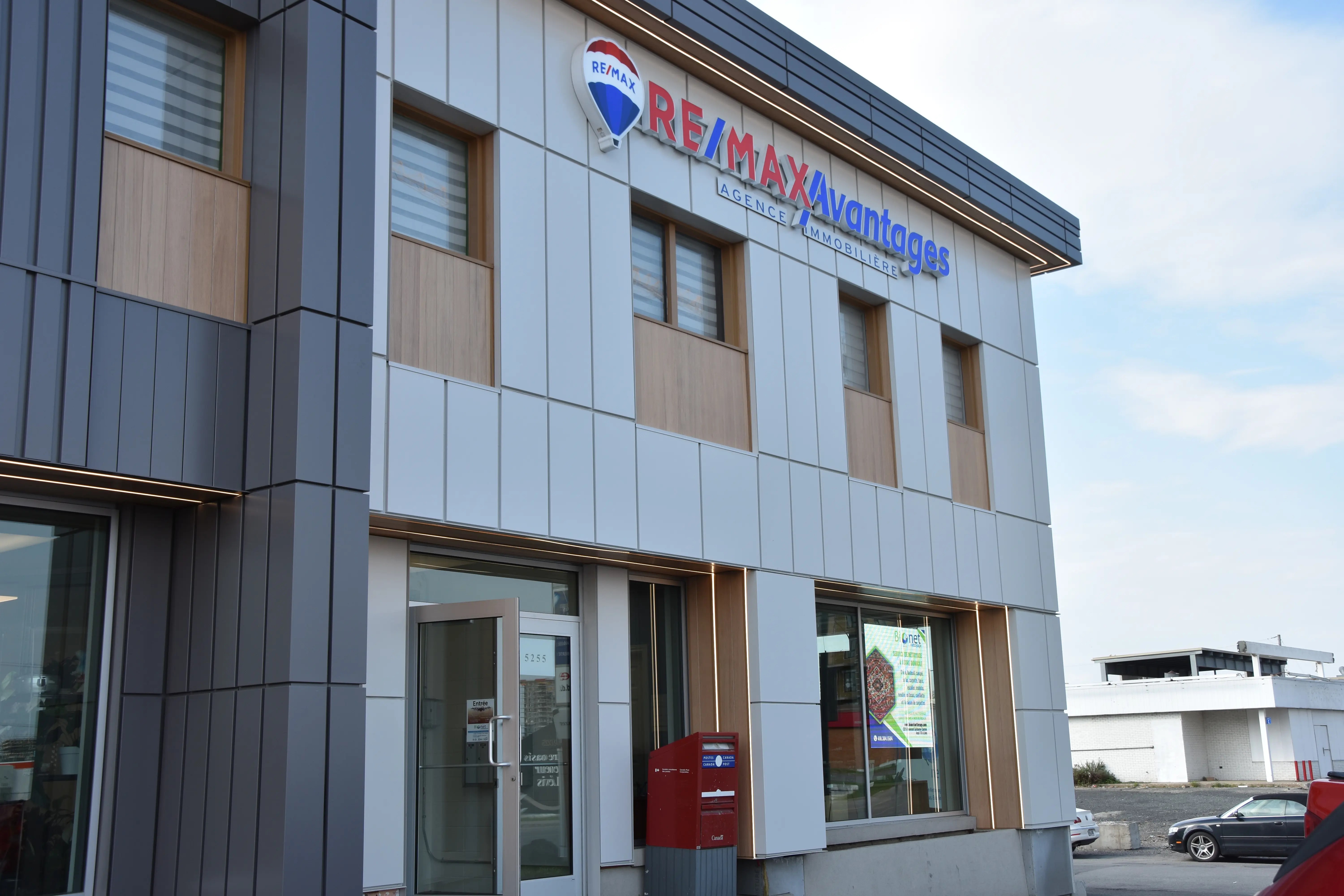 RE/MAX Avantages inaugure sa nouvelle place d’affaires
