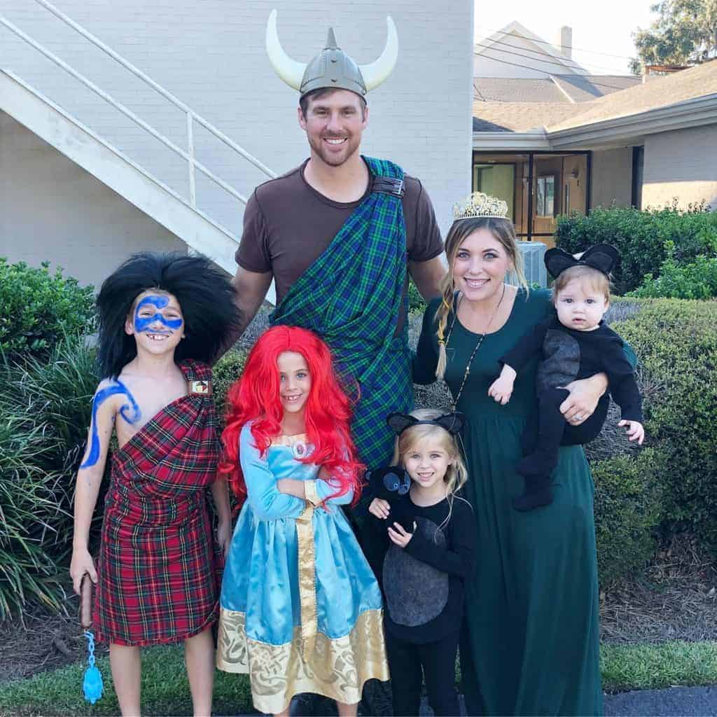 Family Halloween Costume Ideas Costume RoundUp!(03)