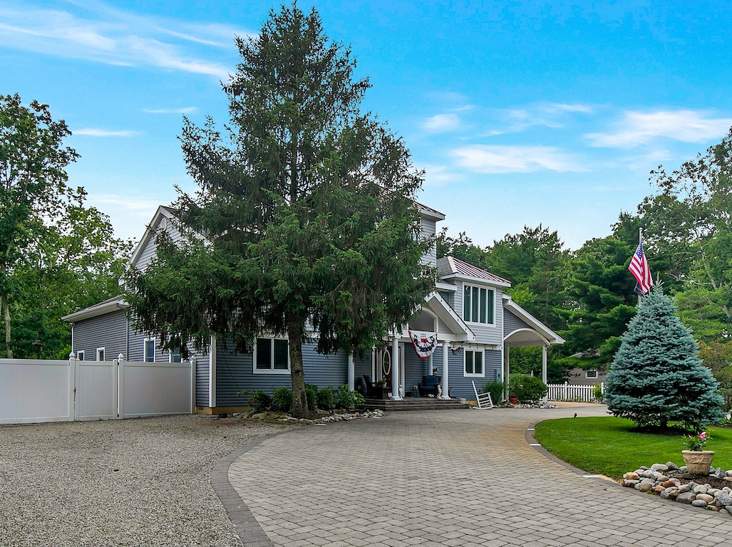 223 Wells Mill Road, Waretown NJ Joy Luedtke Real Estate, LLC