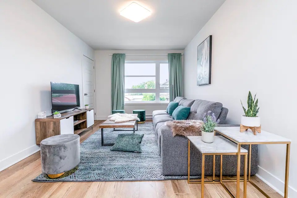 J&S Relocation 346 Rue SainteHélène, Longueuil, QC