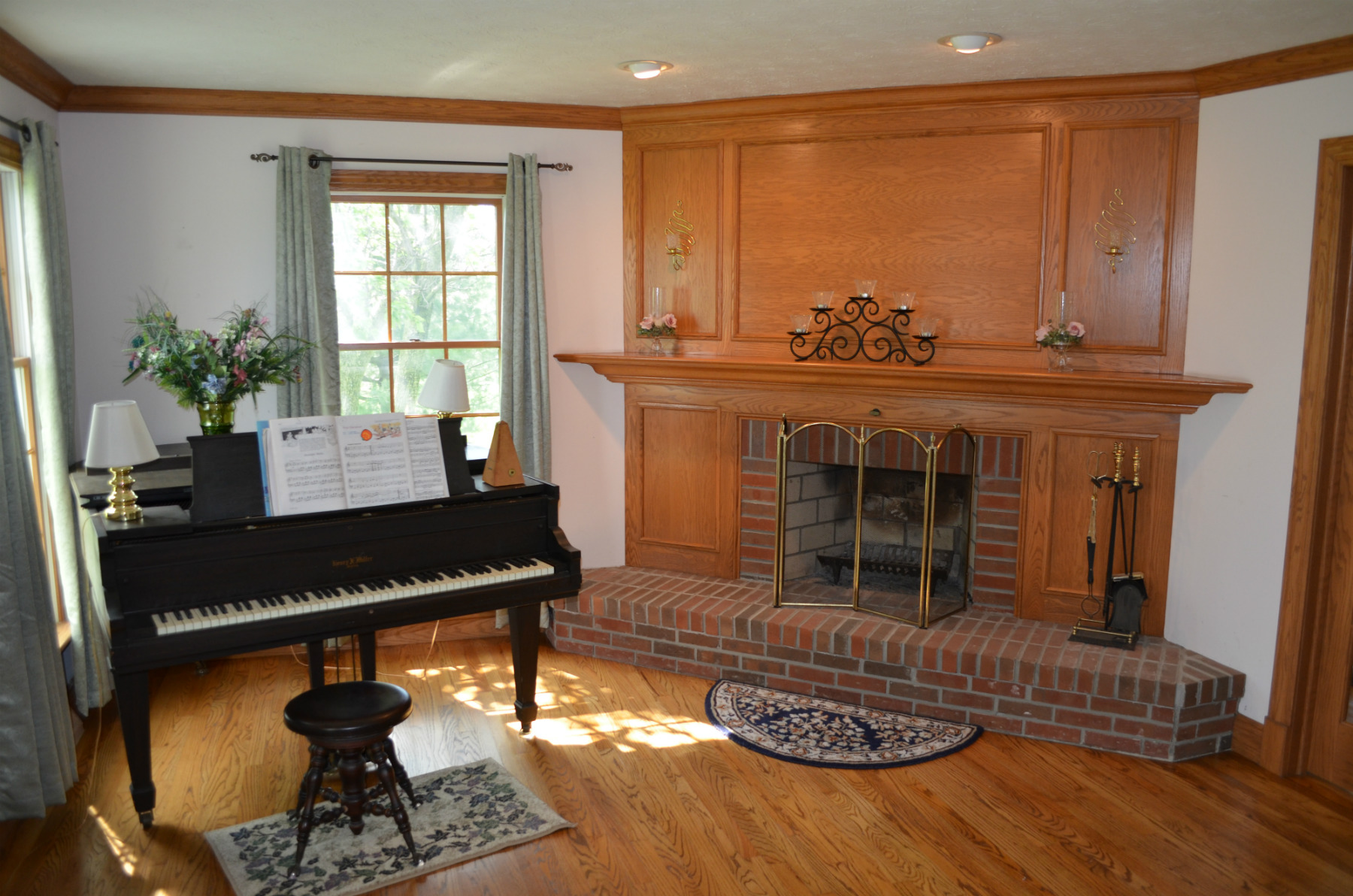 11510 Music Street 3,200 sqft house 50 Acres adjoins State Park JS