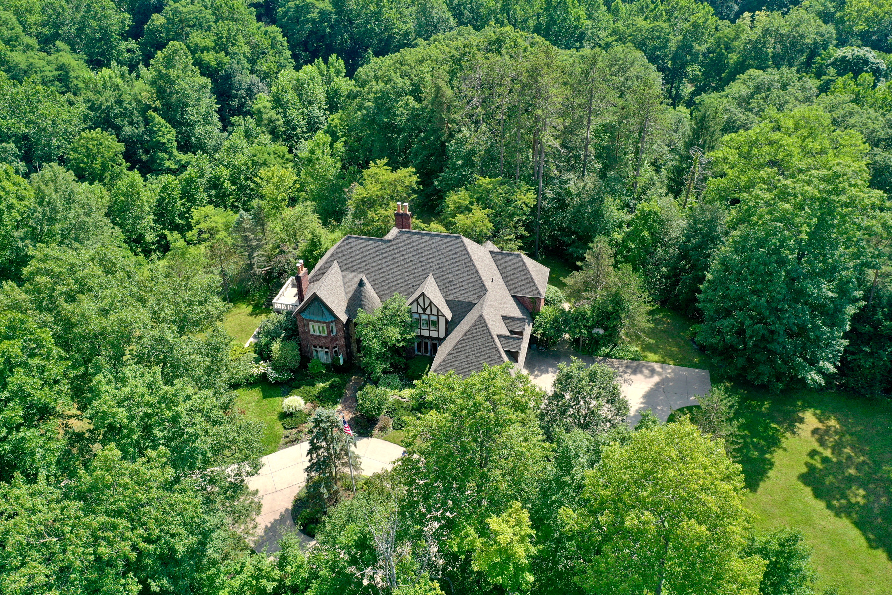 SOLD SOLD Hilltop Manor w/ View! JS English Company