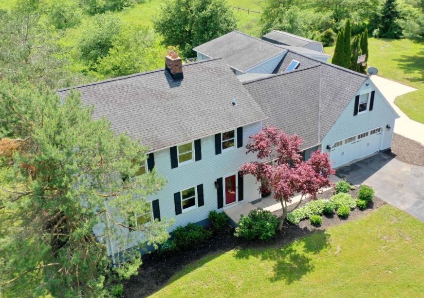 SOLD SOLD Russell Twp Large 4Bed Colonial with 2 bedroom living suite