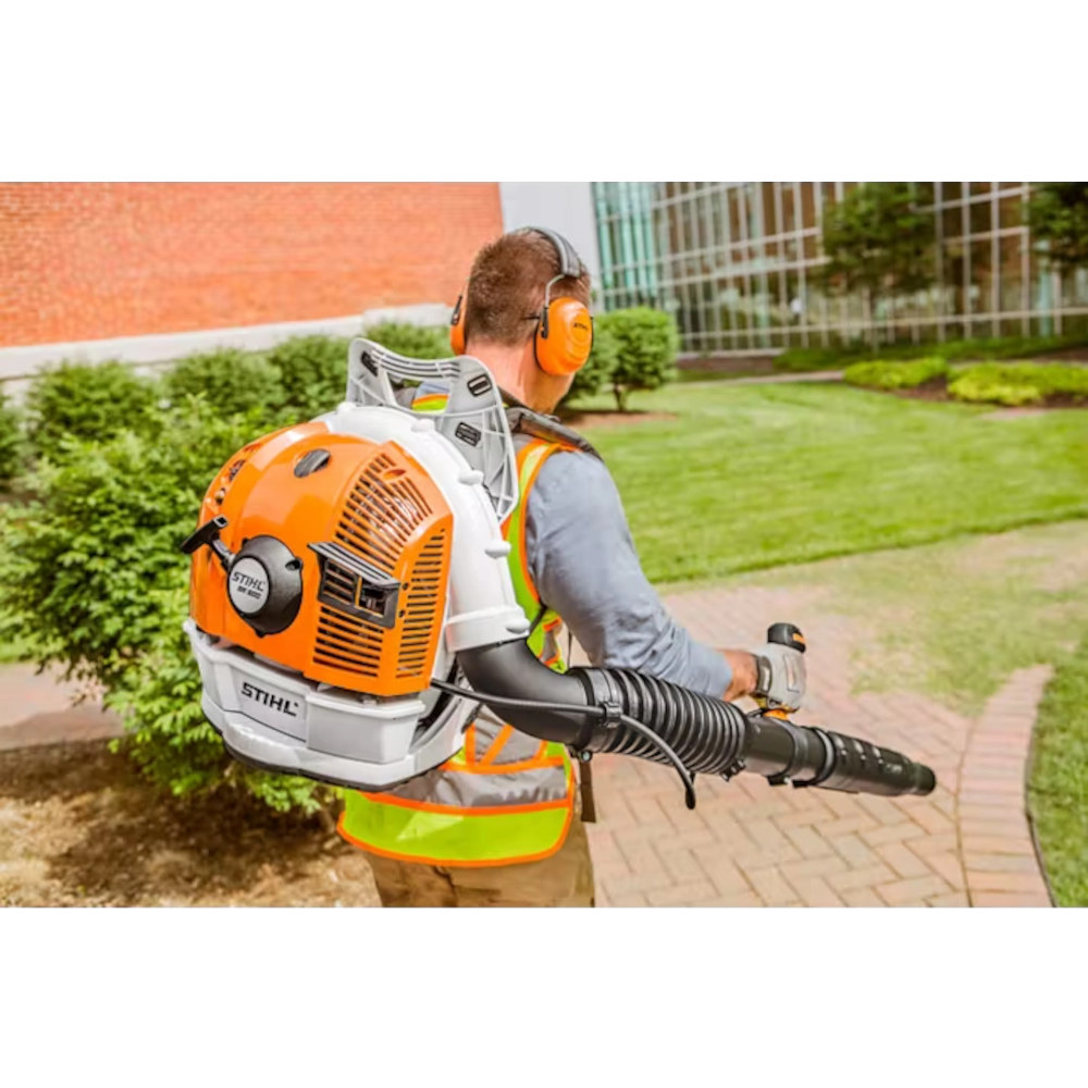 BR 600 Backpack Blower