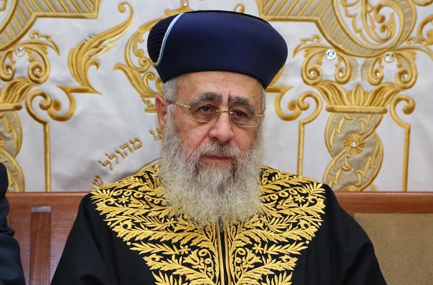Sephardi chief rabbi tells religious soldiers how to