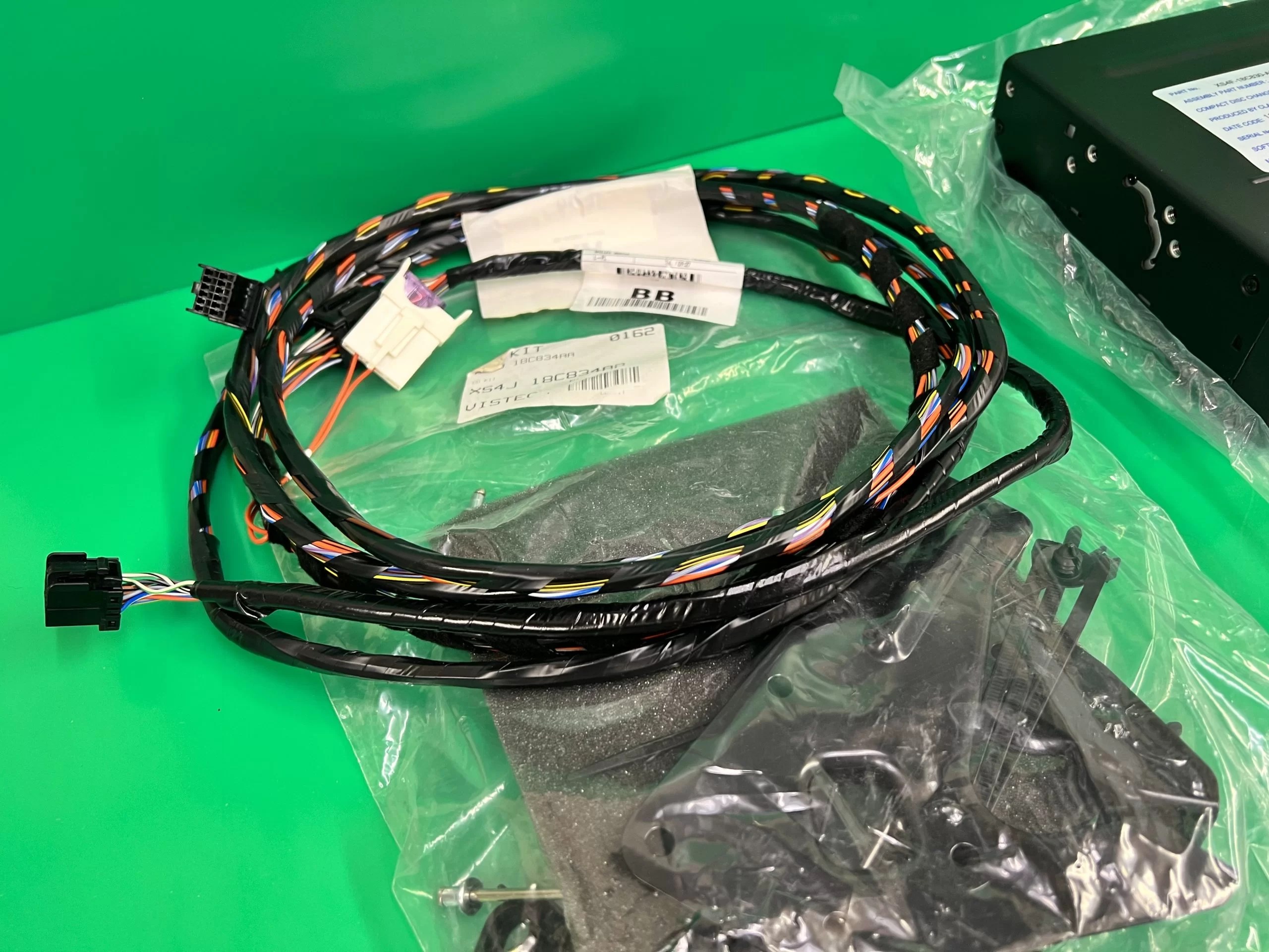 Ford New old stock 6 disc Cd changer complete boxed JT Audio