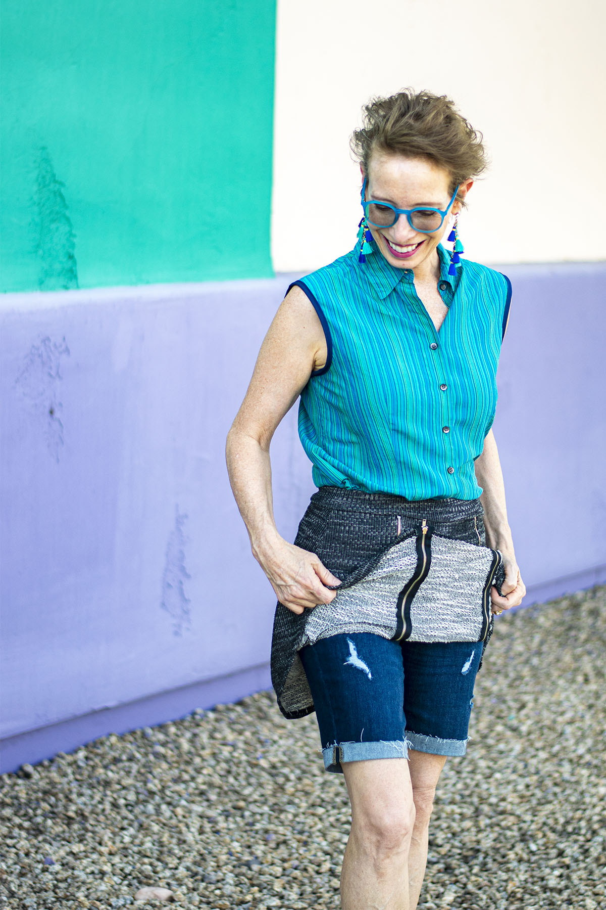 Creative Styling How to Wear a Short Skirt Modestly