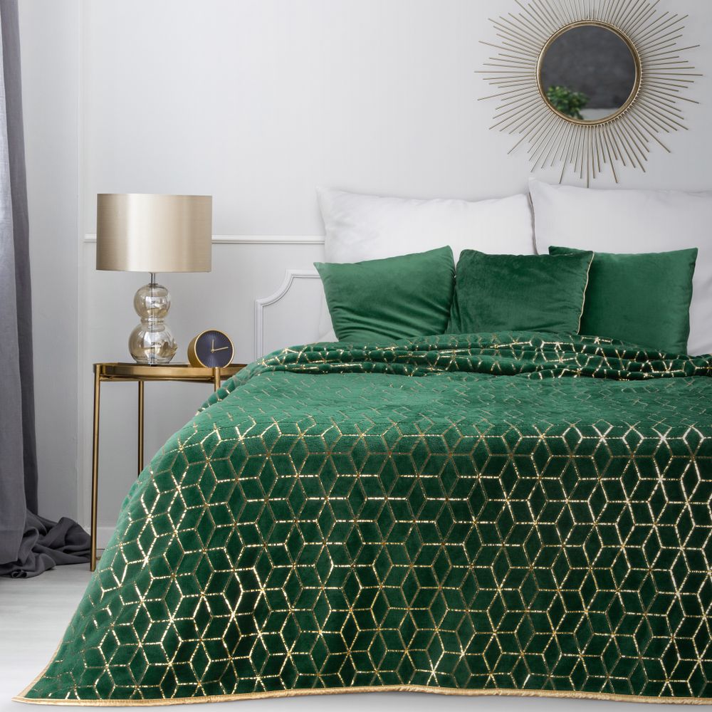 Dark green bedspread with metallic gold geometric design Juellie
