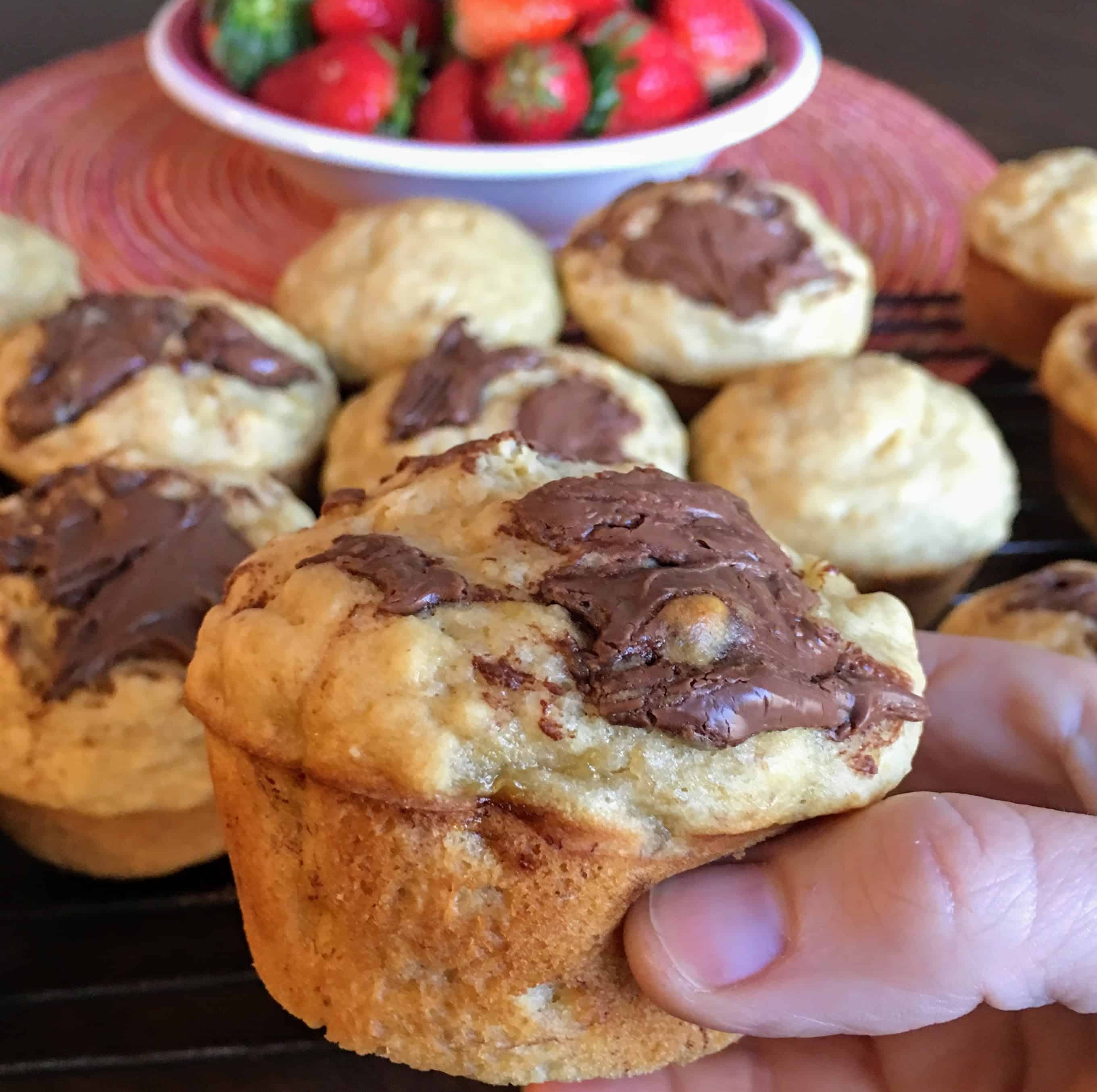 Mad Muffin Mania! Nutella Banana Muffins Juggling with Julia