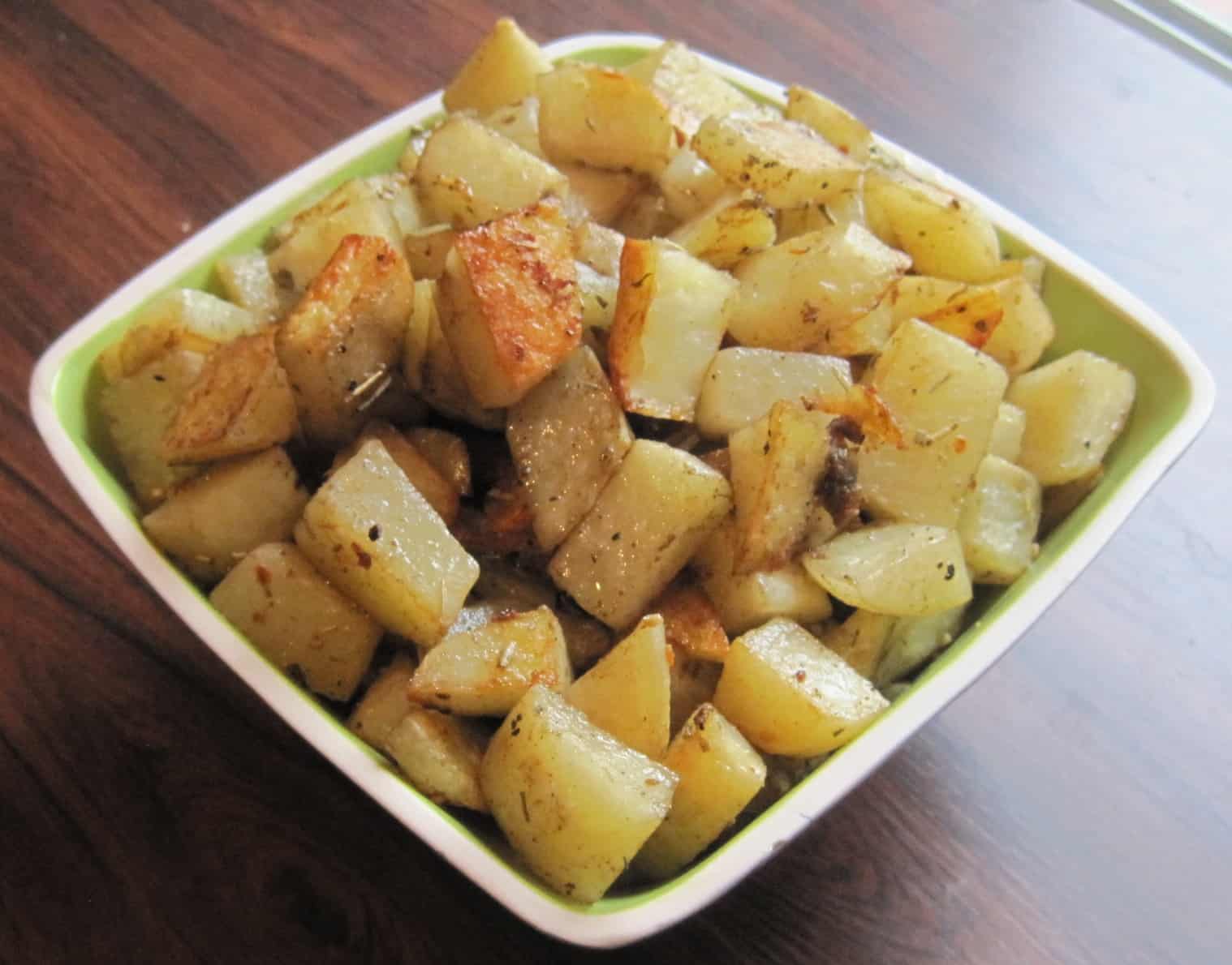 Rosemary and Thyme Roasted Potatoes Juggling with Julia