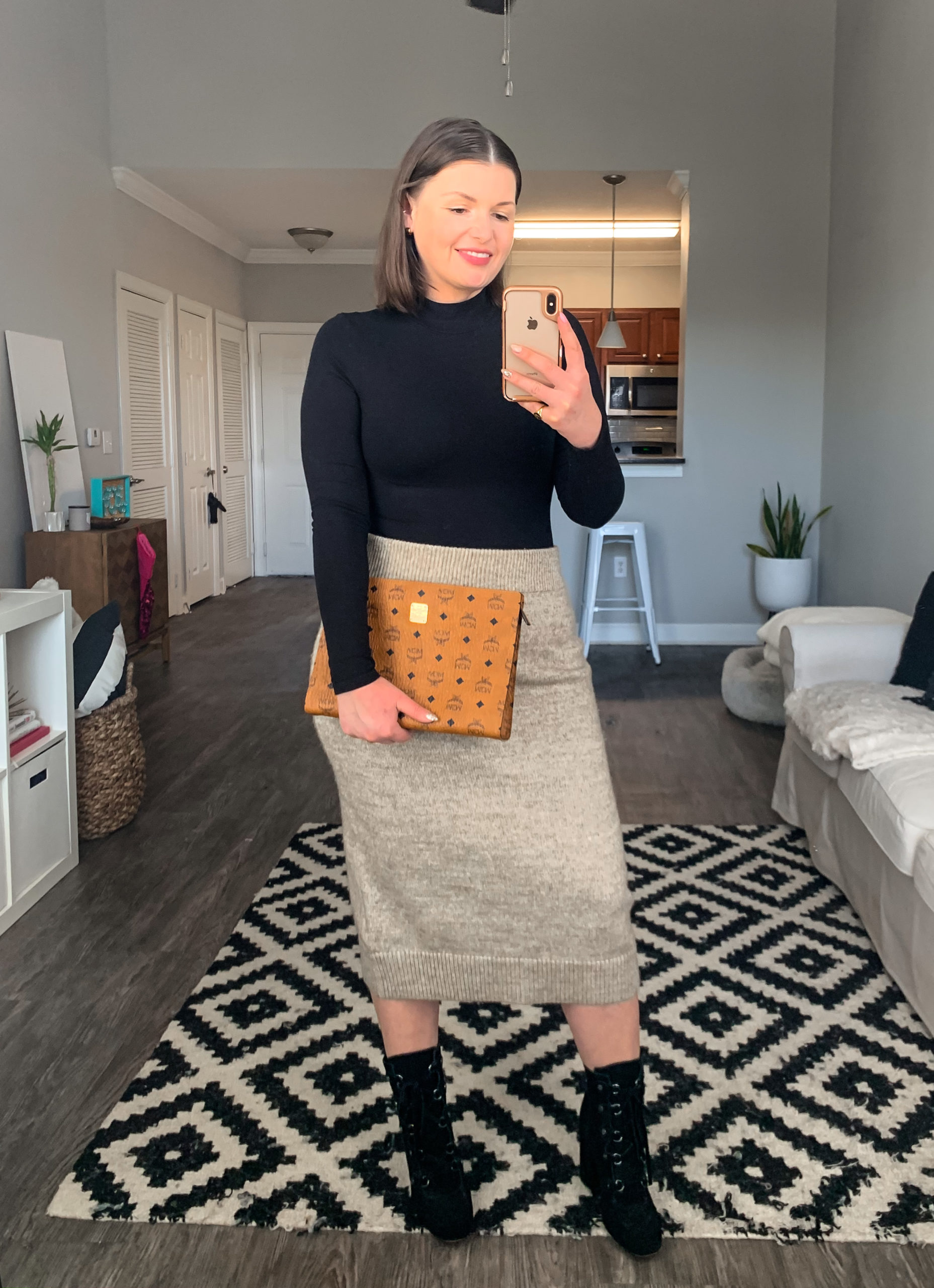 5 WAYS TO STYLE YUMMIE BLACK MOCK TURTLENECK BODYSUIT