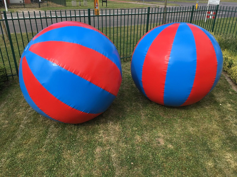 Giant Balls Jump Factory