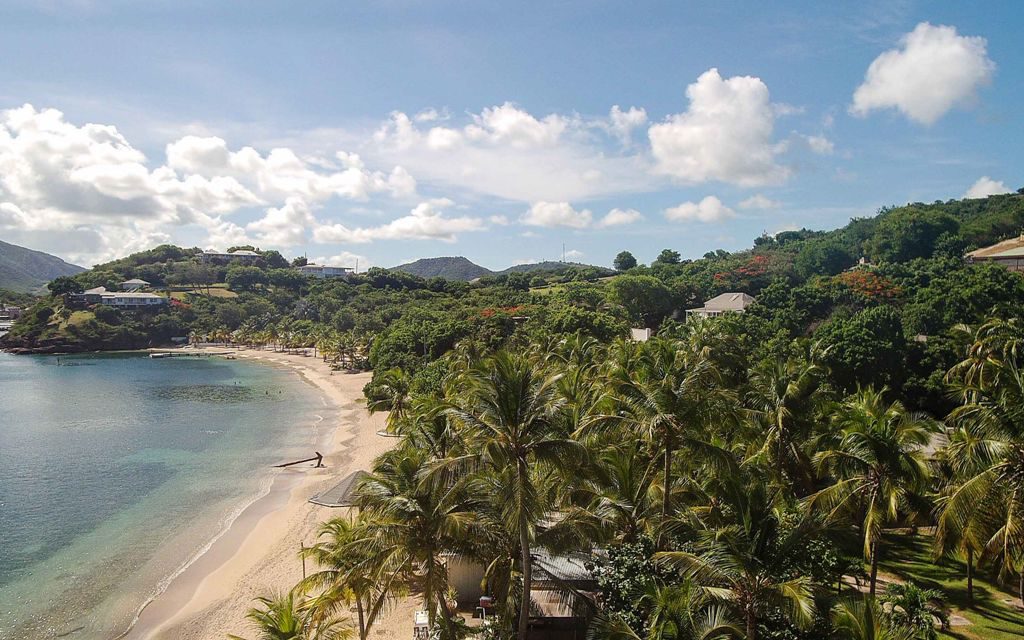 Booking holidays in Antigua and general information Just