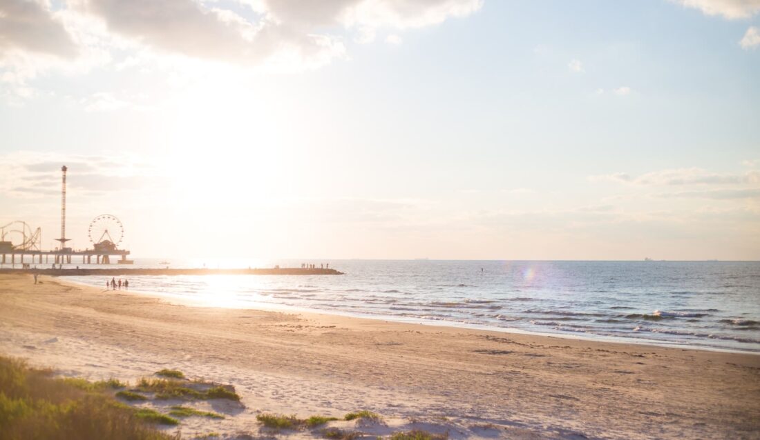 15 of the Best Beaches in Galveston Texas! Just a Pack