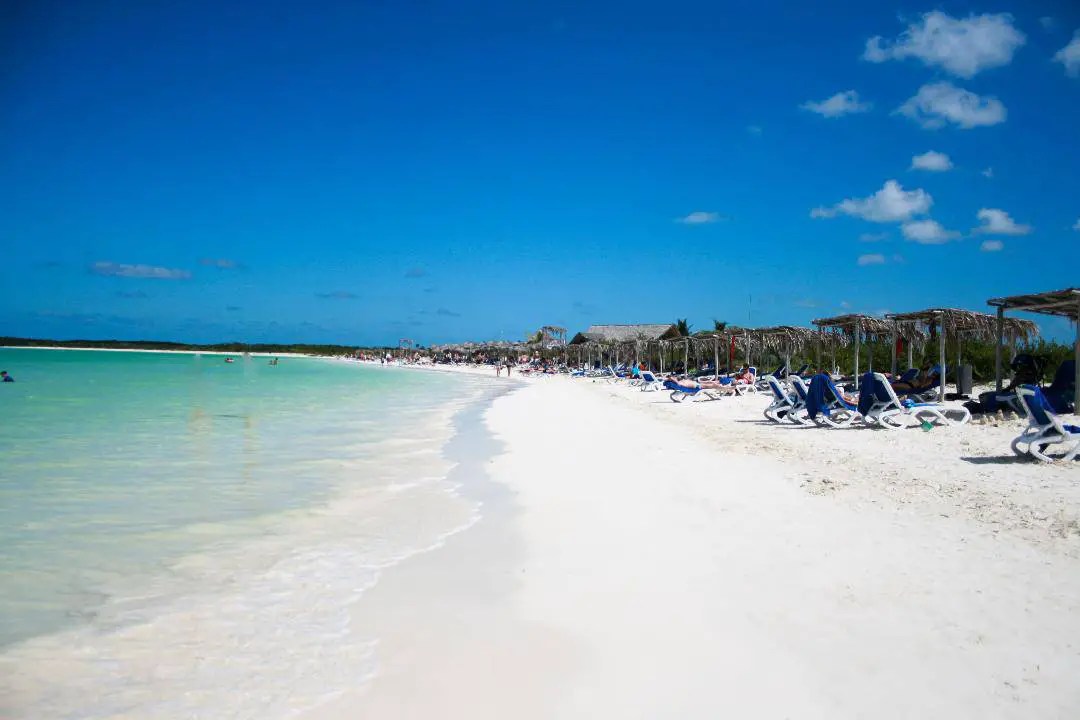 The Best Places to Travel in February in USA (& The Americas) for