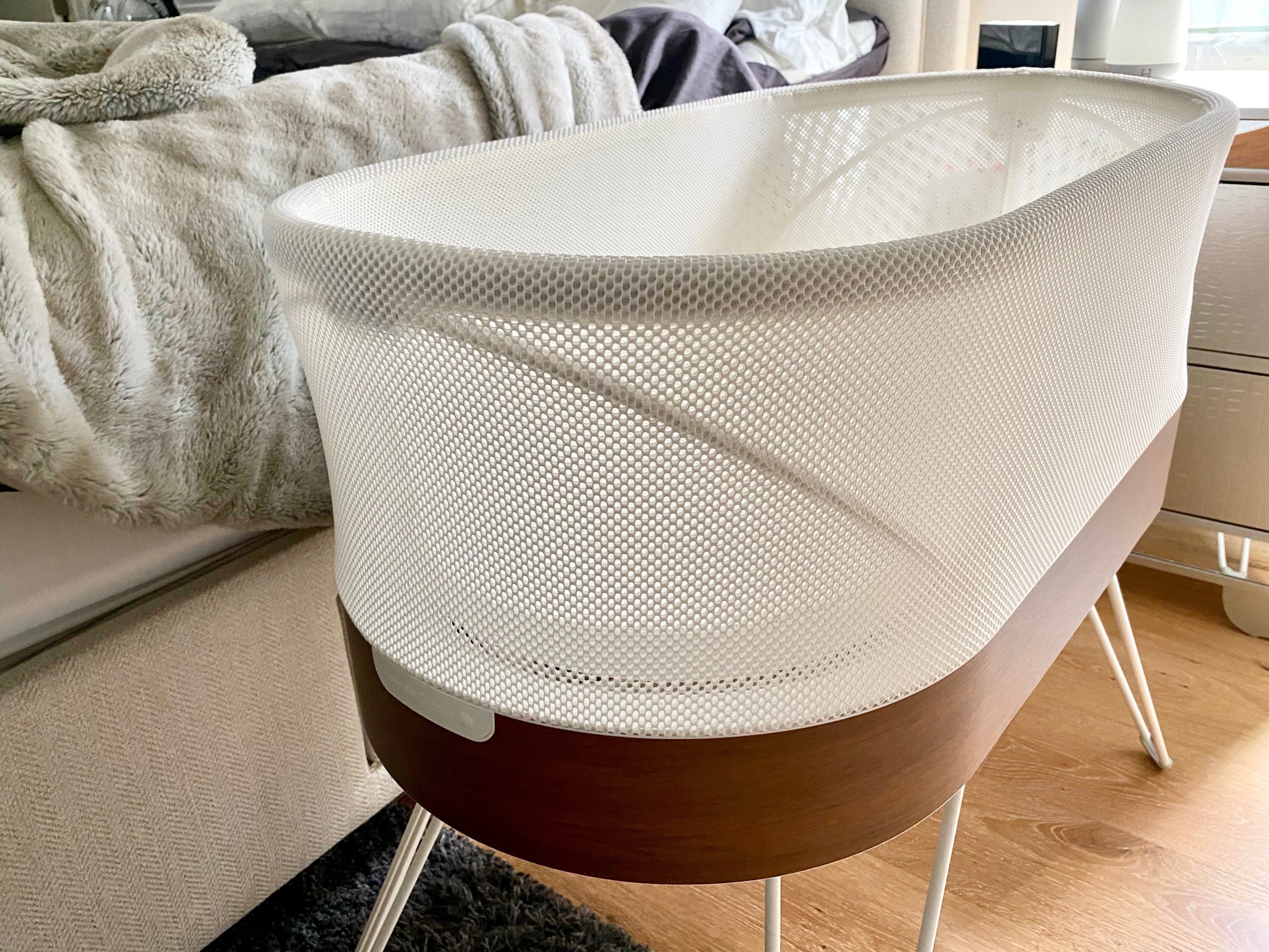 Snoo Smart Sleeper Worth It? justpeachy.co the official blog of Chia