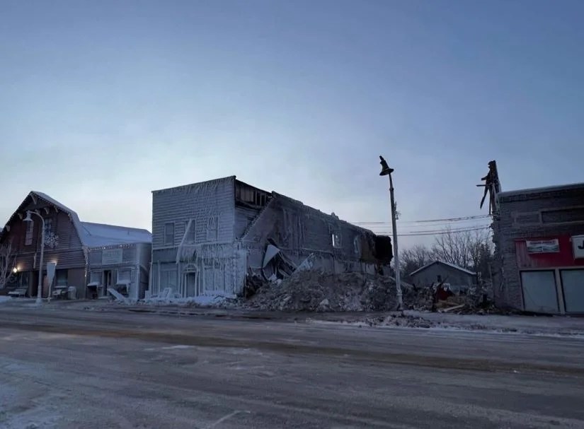 UPDATE American Red Cross assisting 9 people fire in Spring Grove