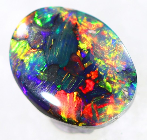 Properties of Opal Colors and Varieties of Opal Metaphysical
