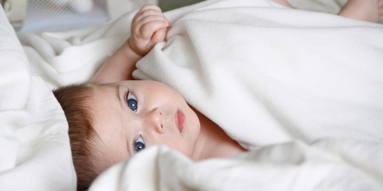 Hoe Kan Ik De Baby Helpen Slapen Als Hij Verkouden Is?