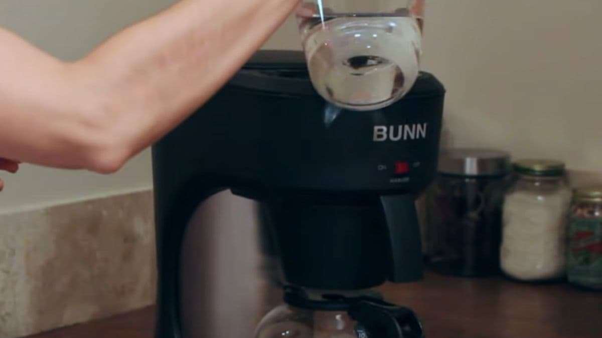 How To Clean Bunn Coffee Maker With Vinegar Kaffepals