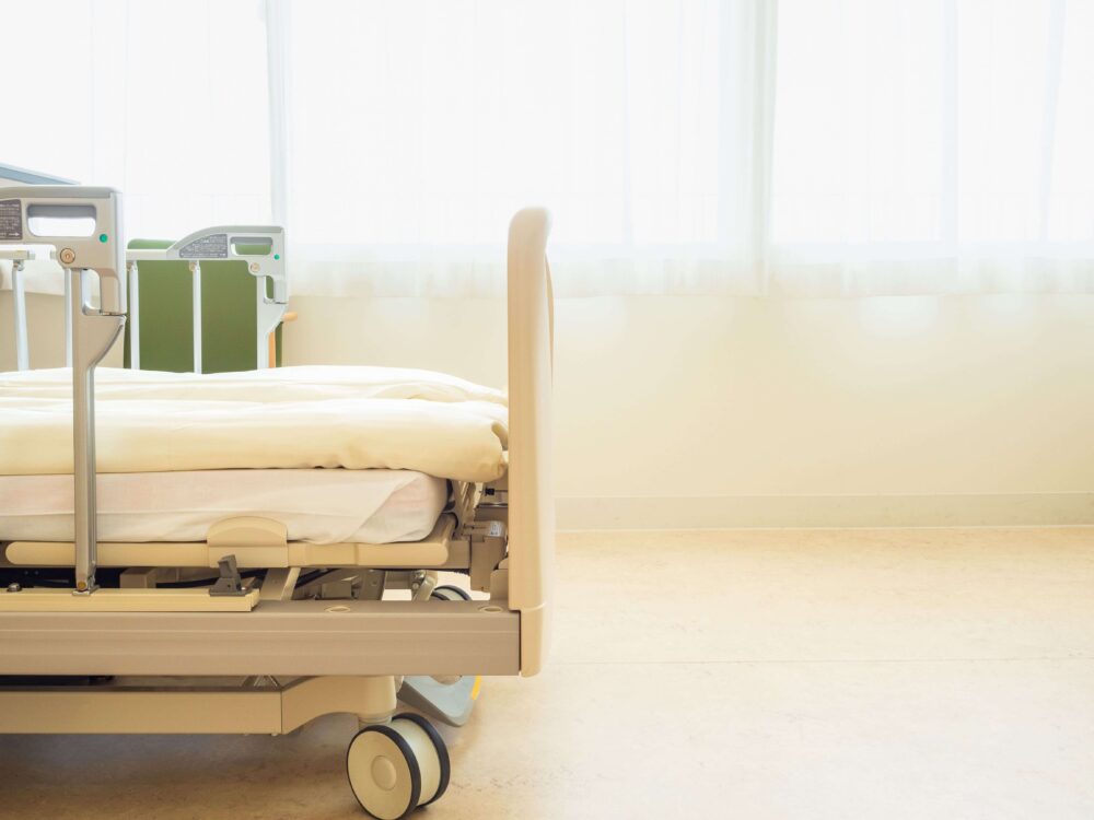 【介護保険適用】要支援1で介護用ベッド（特殊寝台）をレンタルするには？貸しベッドの種類や費用を紹介！ ラクカイゴ®