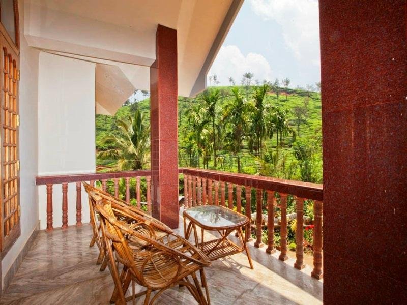 9 Kakkadampoyil Homestays & Resorts