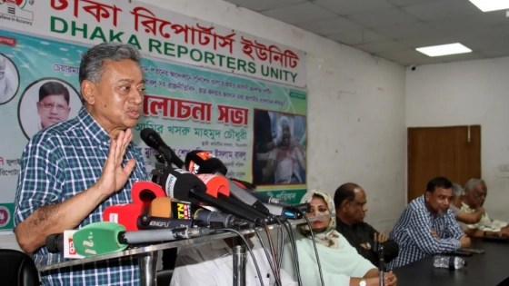 হাসিনার পতন না হওয়া পর্যন্ত আমরা রাজপথে থাকতাম : আমীর খসরু