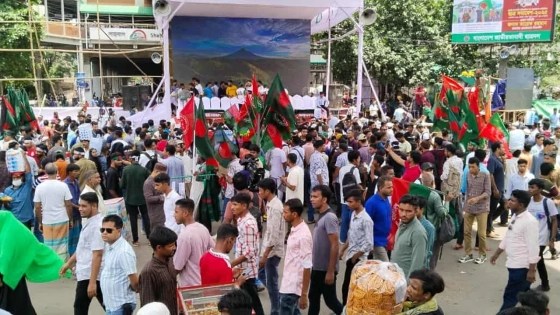 ছাত্রদলের সমাবেশ শুরু হবে দুপুর আড়াইটায়, শাহবাগে জনস্রোত শুরু