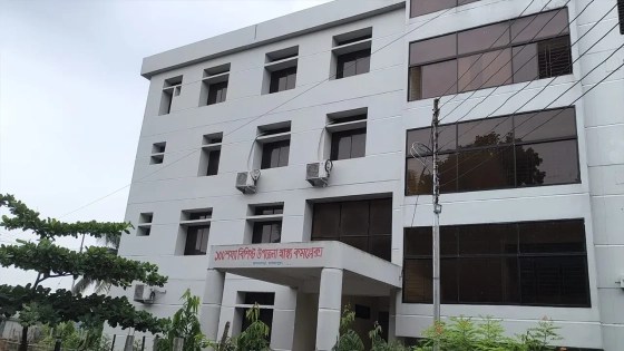 গলায় ম্যাজিক বল আটকে শিশুর মৃত্যু