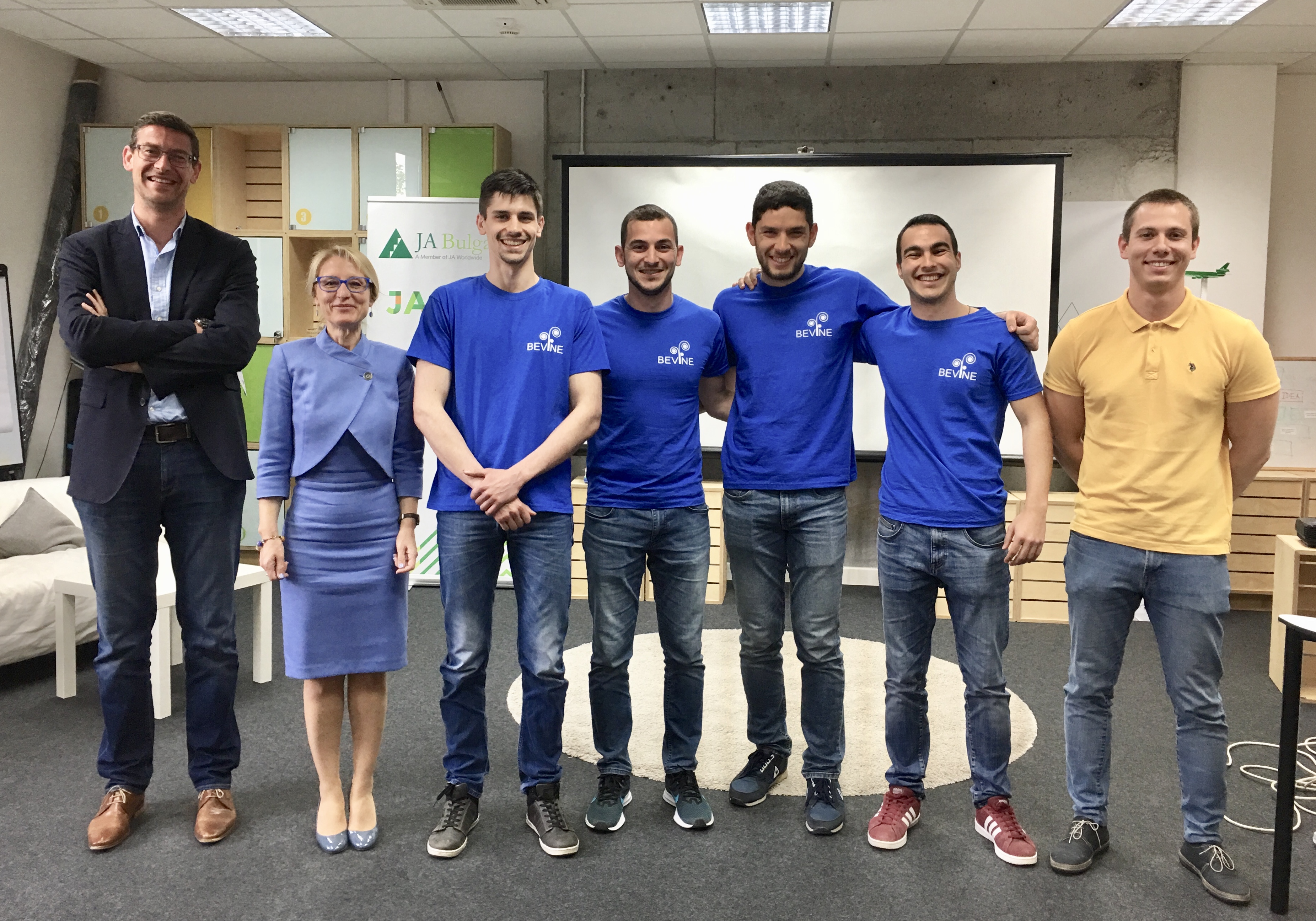 Екип BeVine е големият победител в преакселераторската програма ChallengeYou –