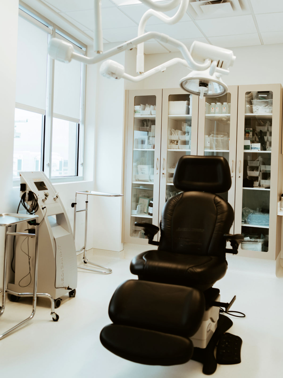 🥇 Kalos Facial Plastic Surgery Office Photo Gallery