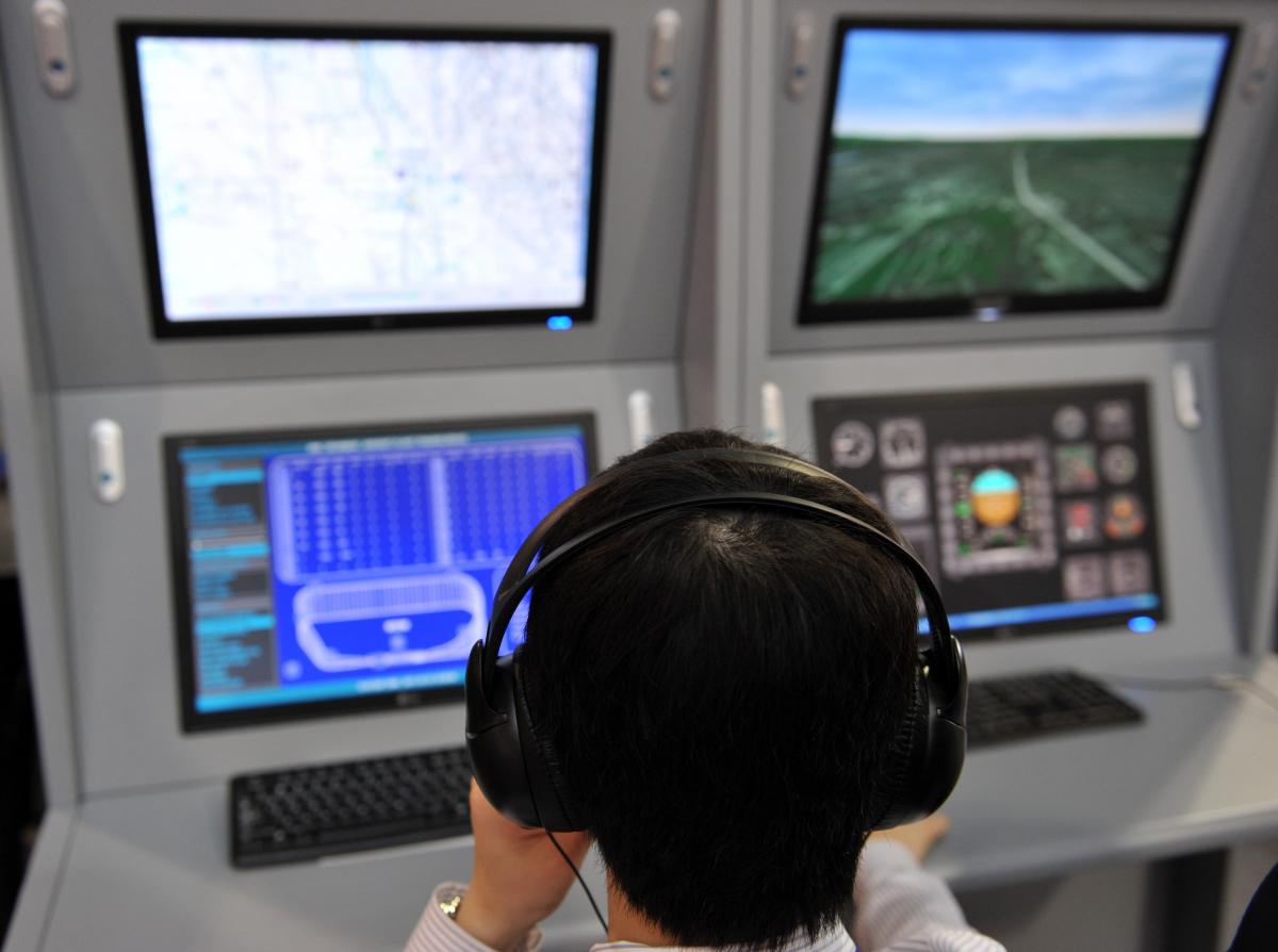 航空管制官になるには？なるまでの流れと航空管制官試験について解説