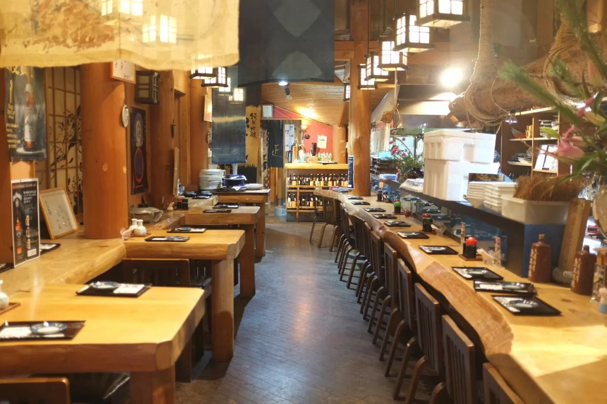 地産地消にこだわり40年。地元を味わう「魚正本陣」｜かんもんノート