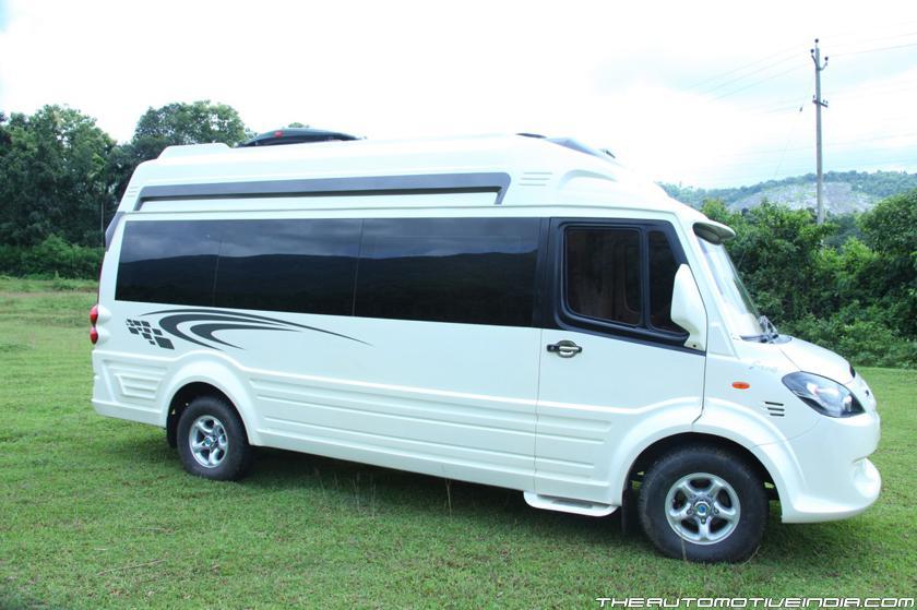Hire Tempo Traveller 13 Seater in Jammu Kashmir 7006631566