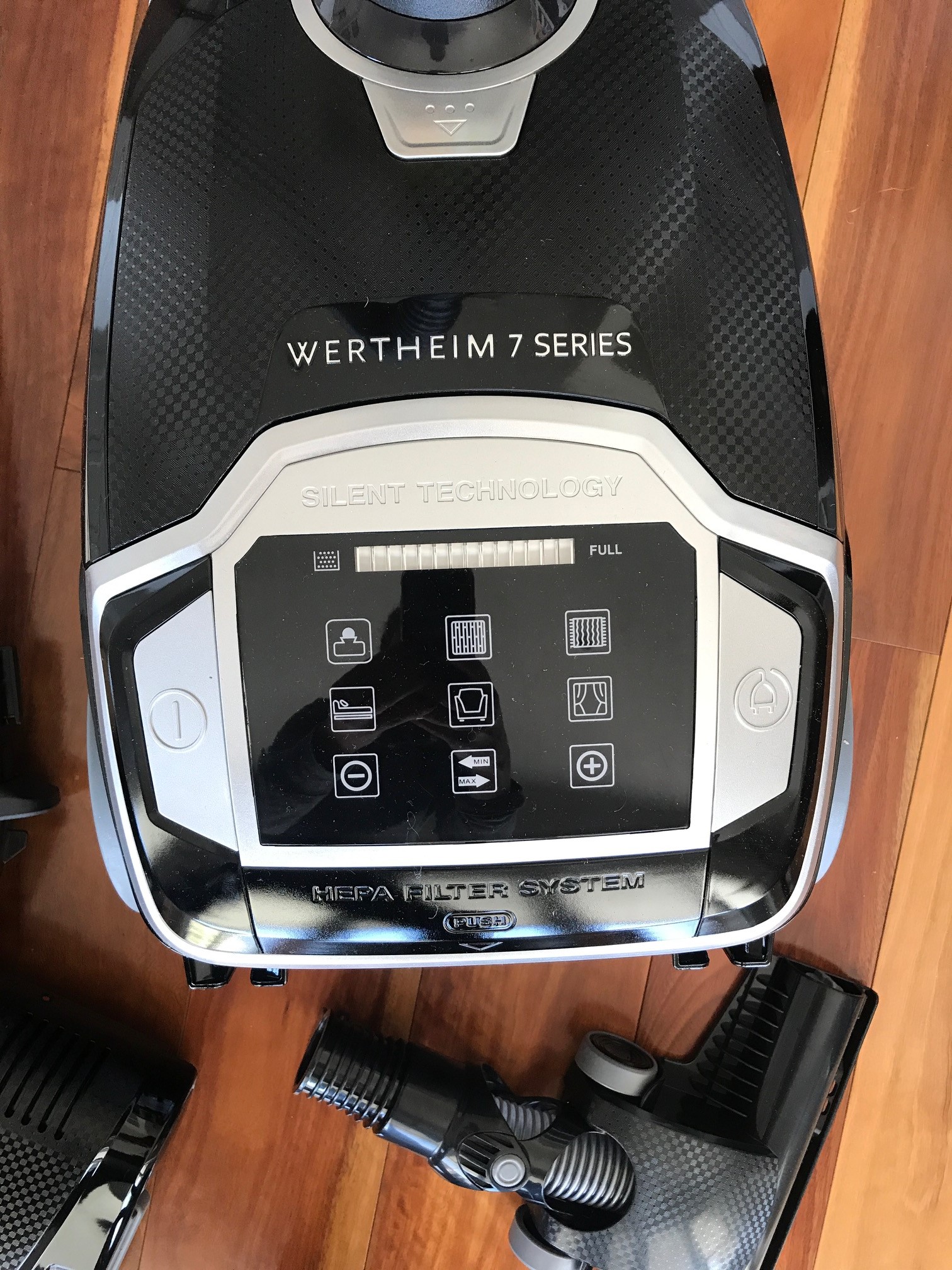 A trial of the new Wertheim 7 Series Vacuum