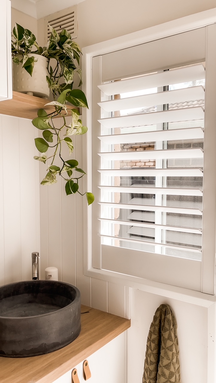 How to Paint Aluminium Window Frames