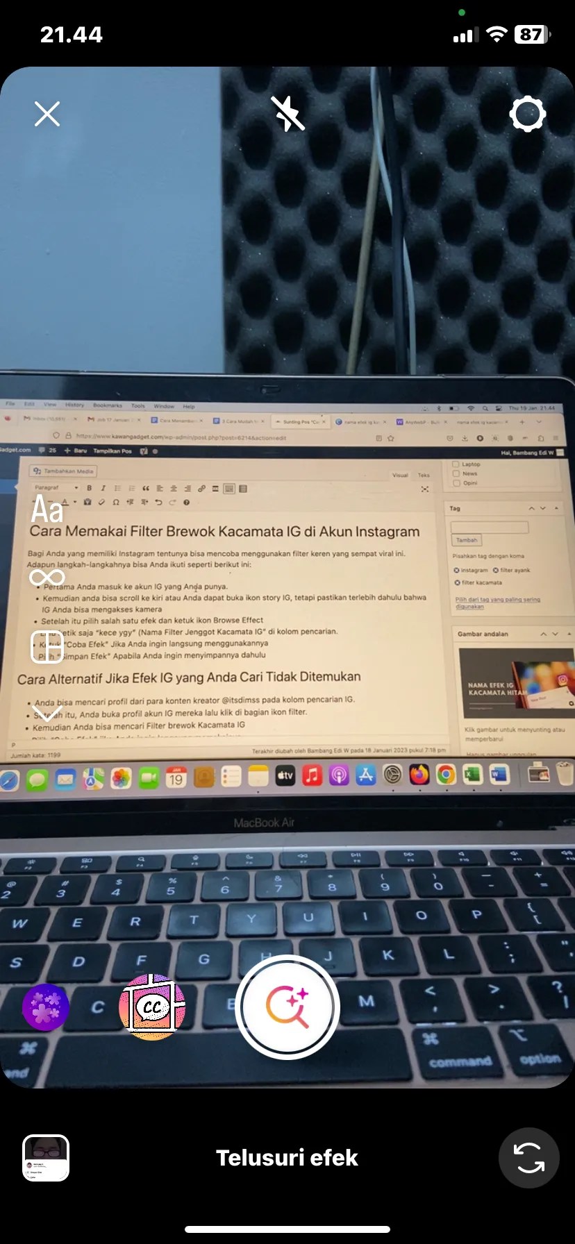 Cara Menambahkan Efek Filter IG Kacamata Hitam Ayang
