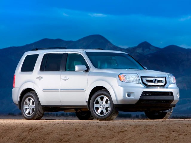10 Best Used Family Cars Under 15,000 Kelley Blue Book