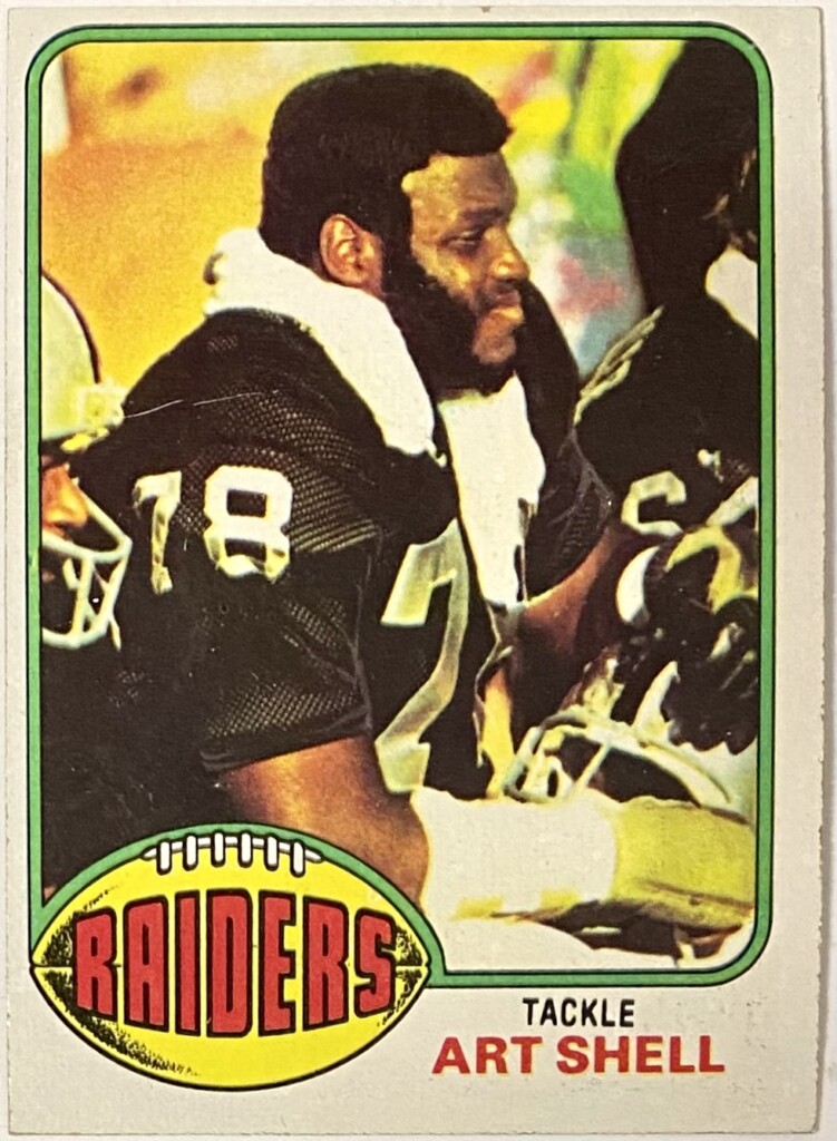 Art Shell 1976 Topps Oakland Raiders Football Card KBK Sports