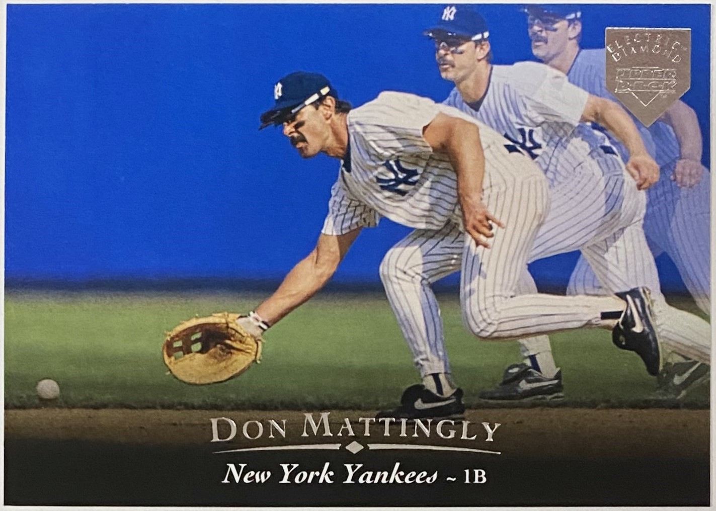 Don Mattingly 1995 Upper Deck New York Yankees Baseball Electric Diamond Card KBK Sports