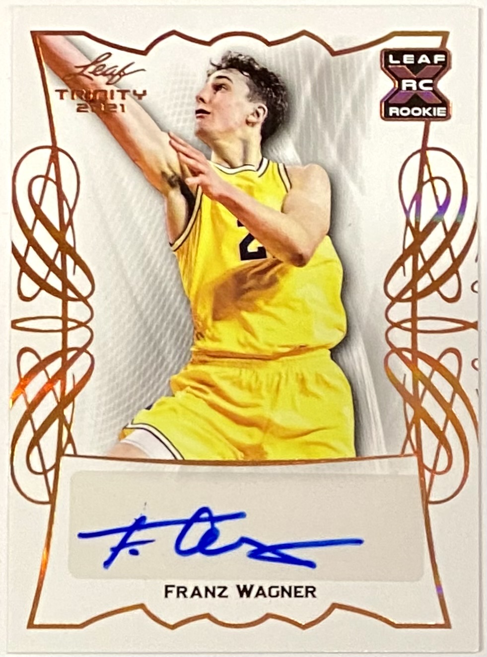 Franz Wagner Autographed 2021 Leaf Memories Basketball Michigan