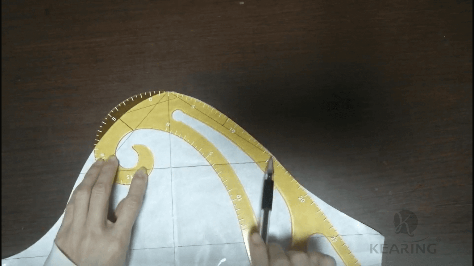 How to Use French Curve for Pattern Making ? Kearing