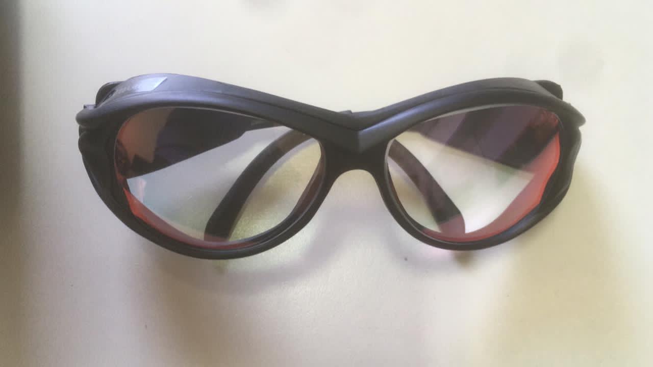 professional 808nm diode laser protective glasses with coated lenses