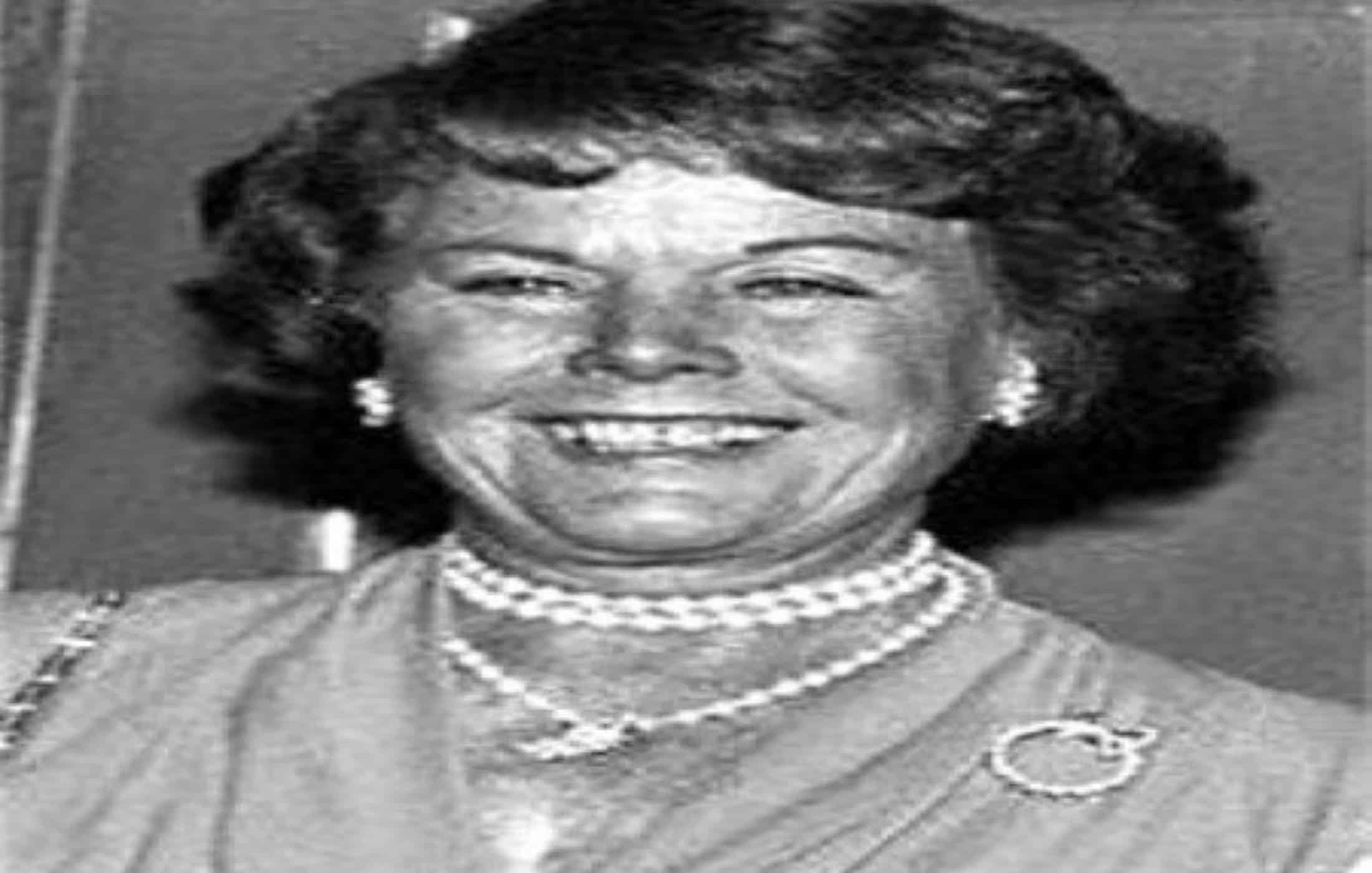 Edith Mack Hirsch bio wiki, net worth, Desi Arnaz's second wife